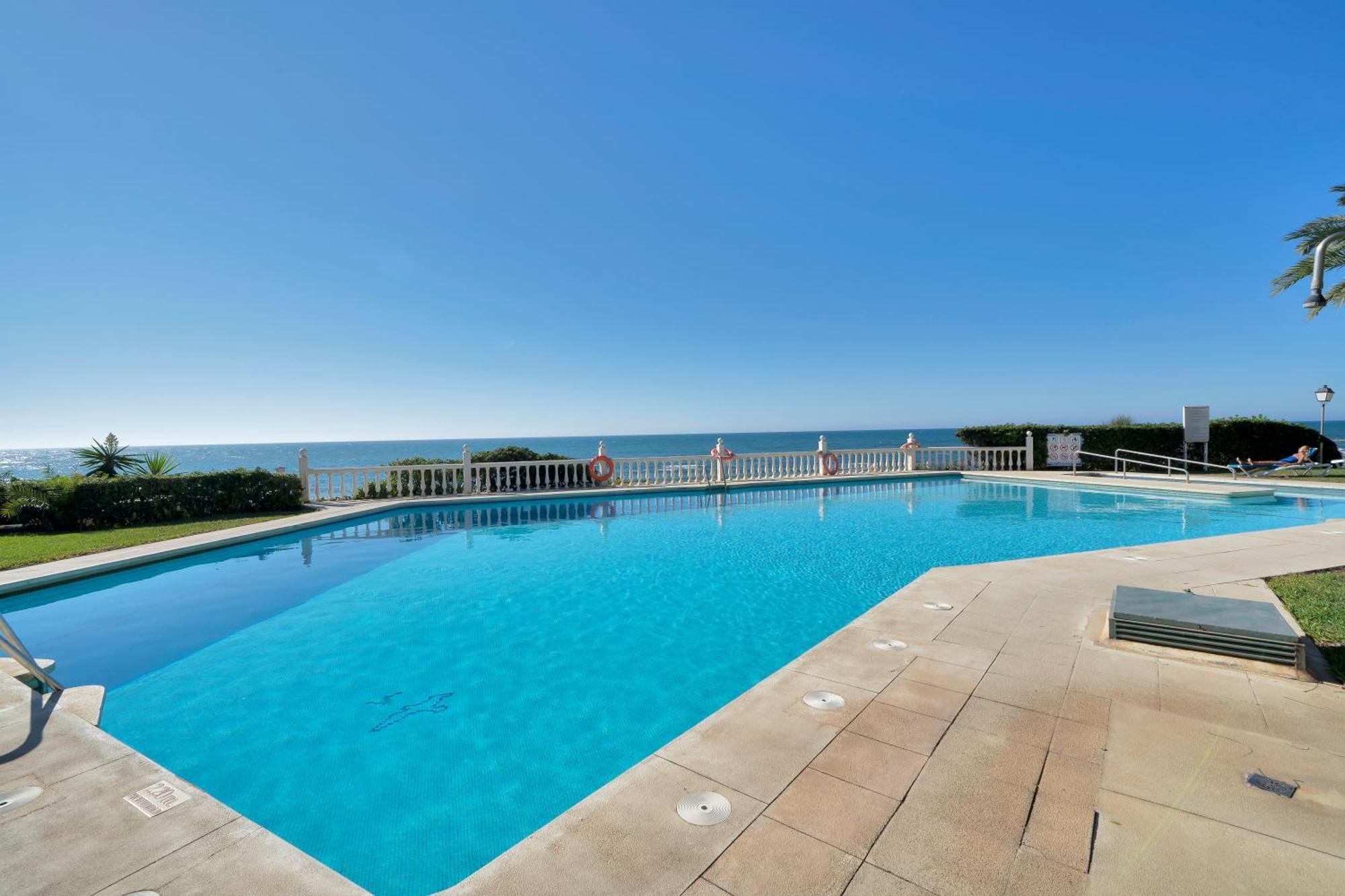 Casa Mar Apartamento Front Beach Con Wifi, Piscina, Padel Y Tenis - Lubina Del Sol Sitio de Calahonda 外观 照片